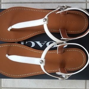 Coach Leather T-Strap Sandals11
